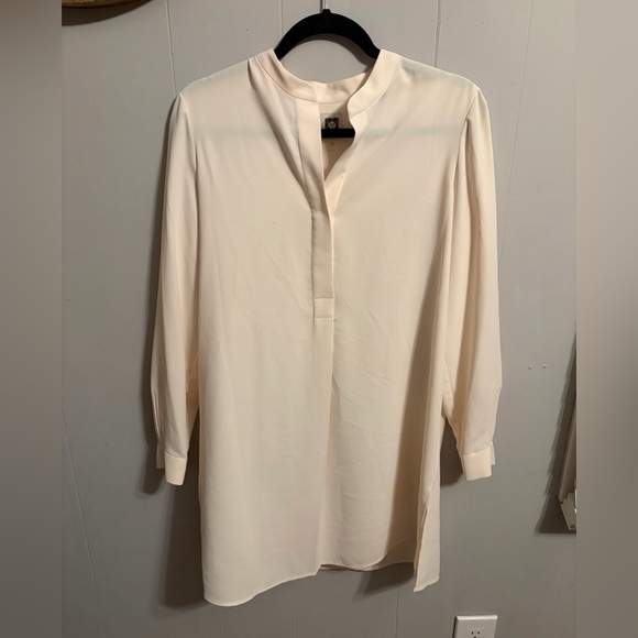 Anne Klein Dresses & Skirts - Anne Klein Cream Tunic Dress Flowy Material With Side Slits NWOT
